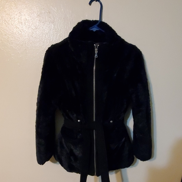 Girls faux fur coat - Picture 1 of 4